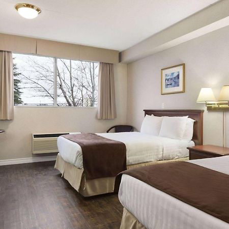 Days Inn By Wyndham Brockville Exteriér fotografie
