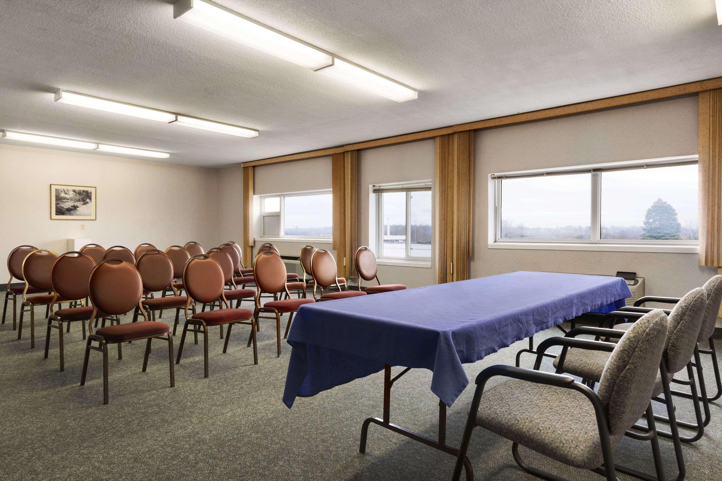 Days Inn By Wyndham Brockville Exteriér fotografie