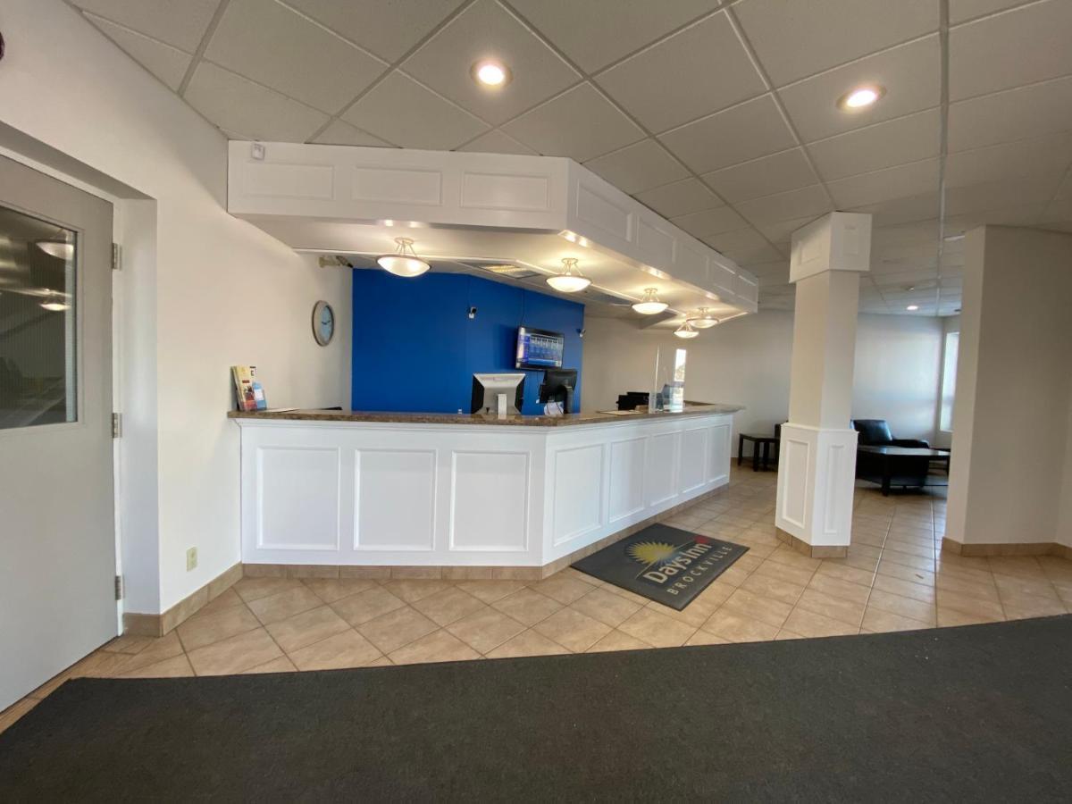 Days Inn By Wyndham Brockville Exteriér fotografie